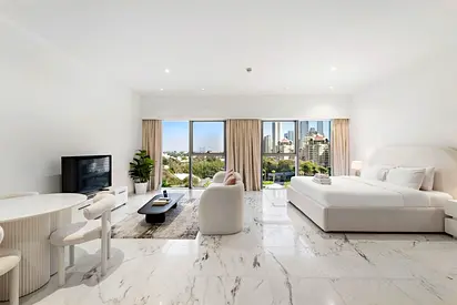 Modern Studio | City Views | All Bills Included