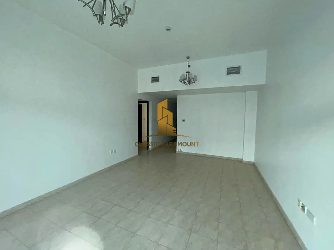 11% ROI | Near to the Metro | Huge & Brights unit