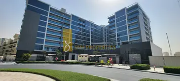 BALCONY VIEW | STUDY ROOM | BRAND NEW