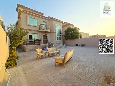 5 bedrooms and roof | Central Air Conditioners | Big Yard