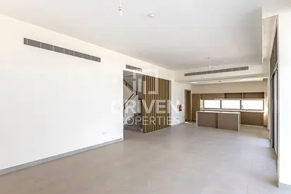 Type F | Single Row Townhouse | Elevated Plot