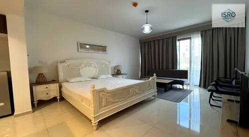 Ready to move||studio||fully furnished||poll||gym||parking.