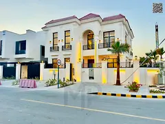 Luxury villa with a modern design, private garden and pool – high-end finishes, price includes ele