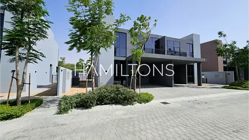 Exclusive Villa | Close to Green Parks | Hot Deal
