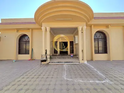 Villa for sale in Al Nakheelat On Jar Street Area: 7,500 sq ft