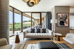 Furnished and Vacant Apt with Amazing Views