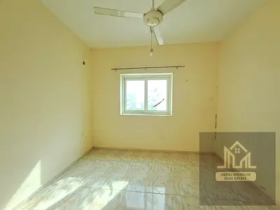 Ready to move apartment available prime location near safari Mall only family