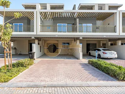 Modern Townhouse | Closed Kitchen | Ready to Rent