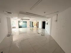 SPACIOUS OFFICE I SHELL AND CORE I ACCESS THROUGH MALL