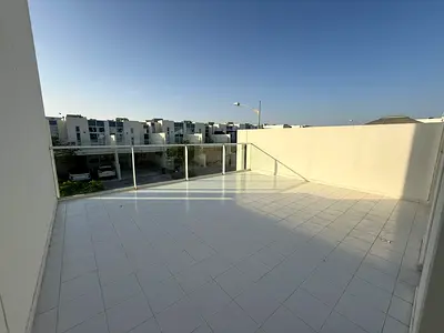 EXCLUSIVE | VACANT | THE LARGEST 3BR LAYOUT