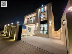 Modern villa with a large yard, super deluxe finishing, at a special and negotiable price. Prime loc