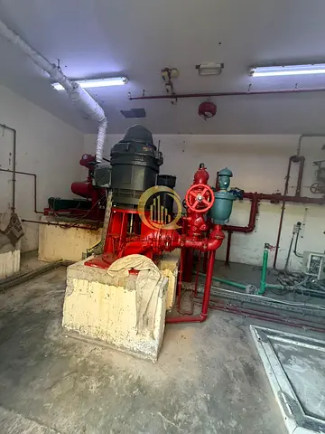 للبيع مستودعات وسكن عمال منطقه الصجعه الصناعيه الحنو الجليل بلوك 2 مساحة العقار 32,292 قدم