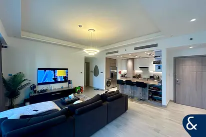 Motivated seller | High ROI | Large layout