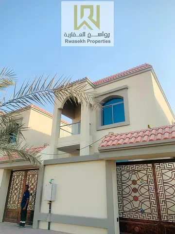 تاون هاوس للايجار في الحليو 1 عجمان