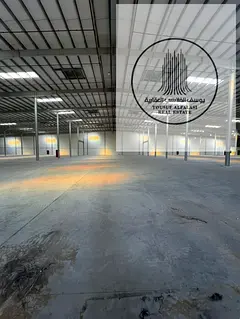 Warehouse for rent at an excellent price, 94,938 sq ft, 30 kW electricity, on a main street