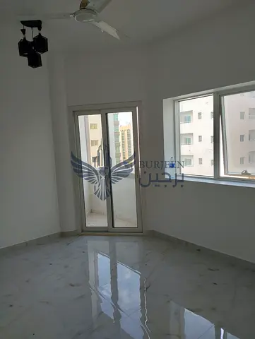 1 bhk clean beautiful apartment with balcony al qasimia area with 32k
