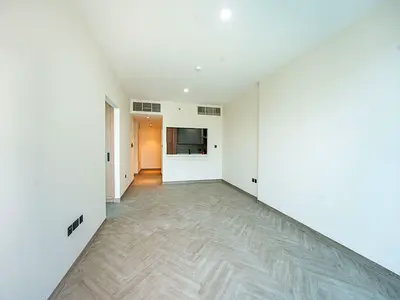 Spacious 2 Bedroom  with Balcony | Vacant | Prime Location