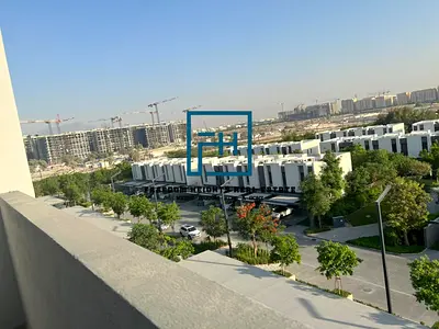 شقة غرفتين نوم / اطلالة على فيلا / للإيجار في الجادة (بوابة ٢)