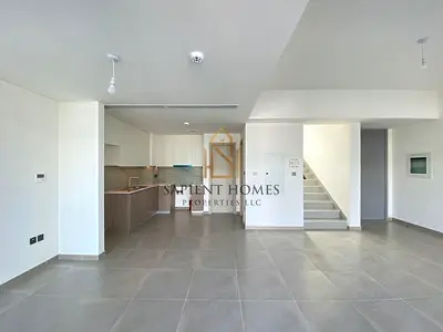 Looks Brand New ! Prime Location ! Single Row_ Close to PooL