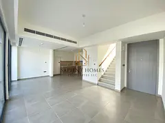 Prime Location ! Single Row - Close to Amenities ! Looks New