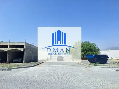 Al Hail containers for rent, Fujairah