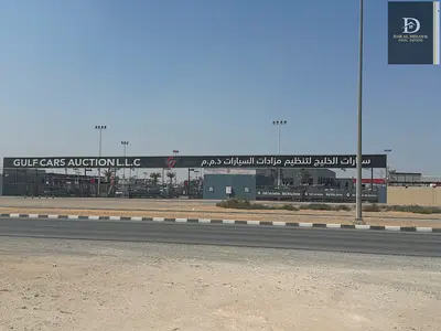 للبيع ارض مبنية في الصجعة اس مقابل الاسكراب