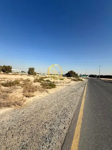 Opportunity No. (42) for sale: Residential corner plot in Al-Matraq area, Al-Ruwaidhat suburb, area 2900 feet
