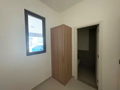VACANT | FITTED KITCHEN | MULTI OPTION