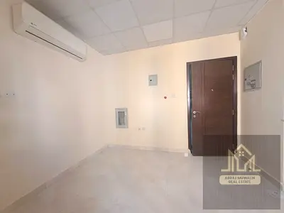 good studio for family in 22k near bus station