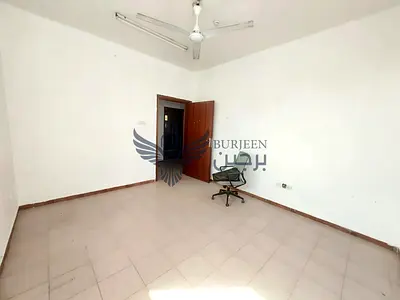 Spacious 2 BHK with balcony for rent