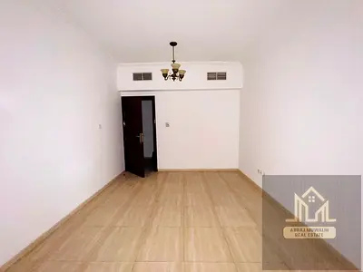 WOW \\ LOOK LIKE A SPACIOUS GORGEOUS APARTMENT \\ AT THE PRIME LOCATION \\ FAMILY BUILDING \\