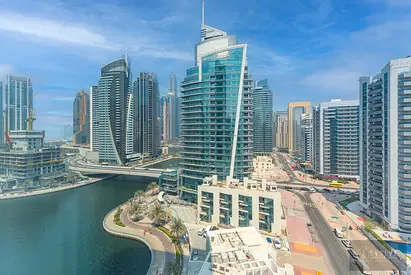 متاح اعتباراً من 10 أكتوبر! - فواتير الخدمات مشمولة - يسهل الوصول إليه عبر وسائل النقل العام.