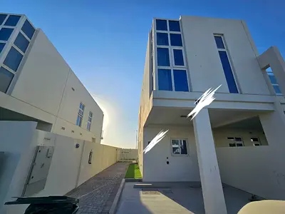 RENT FURNISHED TH 3 BHK PACIFA CLUSTER D2