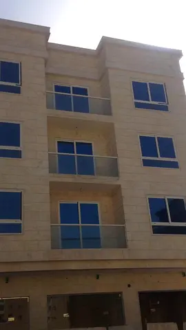 Building for sale in Muwailih