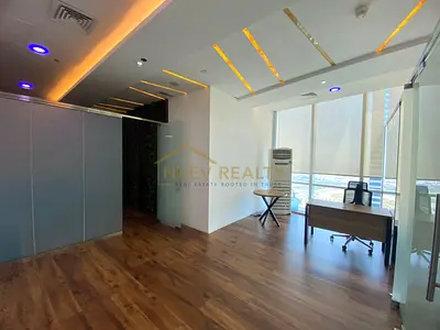 Close to Metro | Vacant | High Floor | Fitted