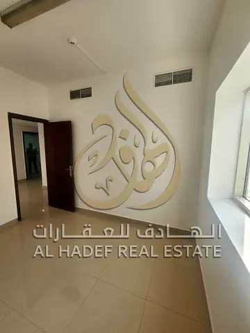 🏡 للإيجار في النباعة – غرفة وصالة مميزة جدًا  إذا كنت تبحث عن سكن عملي، مريح، ومناسب للأفراد أو العائلات الصغيرة، هذه الشقة خيار مثالي لك. تمتاز بمسا