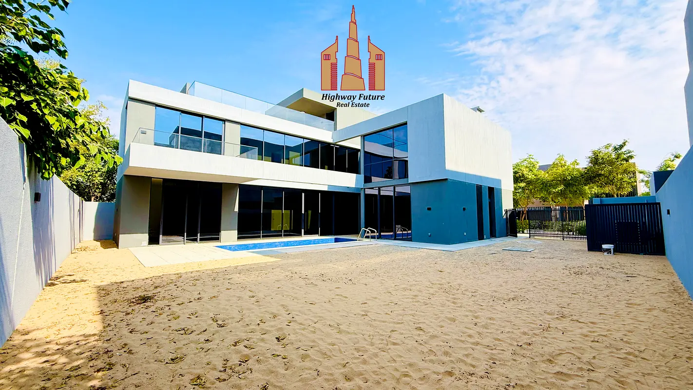 Luxury 5BR Villa With Pool For Rent In Masaar