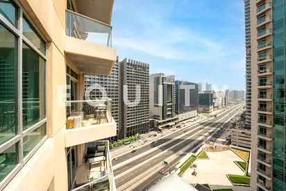 Vacant on Transfer | Old Town Views | Balcony