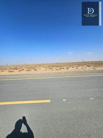 للبيع في الشارقة   منطقة السحمة   المرحلة الثانية   قطع أرض سكنية   موقع مميز   قريبة من جميع الخدمات   تملك حر لجميع الجنسيات العربية   إمكانية الشرا