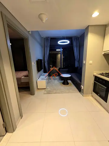 FULLY FURNISHED | CANAL VIEW | HIGH FLOOR