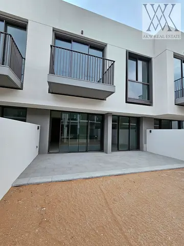 3 BEDROOM TOWNHOUSE+MAID ROOM