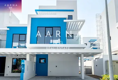 Luxury 5BR Townhouse in Santorini for Rent