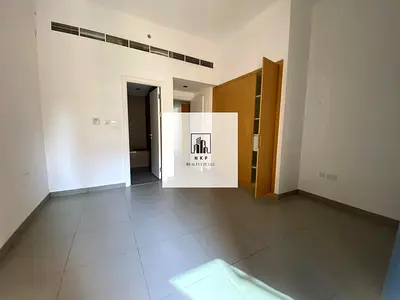 Specious luxury apartment for rent