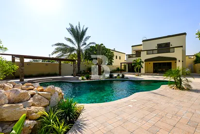 Exclusive and Luxury Villa | Amazing Lake View