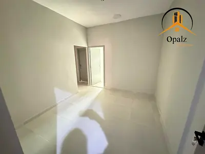 Offer Price 2BHk in just 40k Renovated Flat 6 Chqs Near Dubai Exit