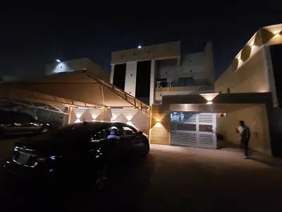 متاح فيلا ايجار في الياسمين   5 غرف نوم مستر ومجلس وصالتين ومطبخ رئيسي وتحضري غرفه خادمه   130 الف قابل للتفاوض