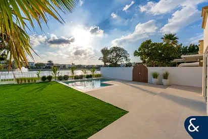 FULL LAKE VIEW | HUGE PLOT | HIGH END UPGRADE