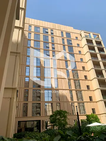 🚶‍♂️ للبيع: شقة غرفتين وصالة فاخرة في "الممشى" - الشارقة