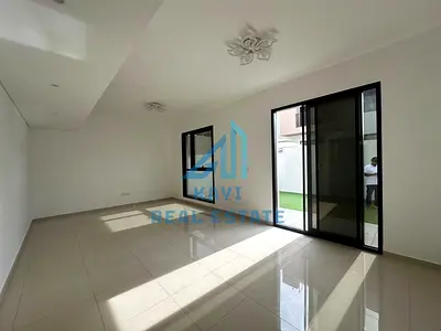 💎 خوبصورت 2BR مڈل یونٹ ٹاؤن ہاؤس 🌿 | نسمہ رہائش گاہوں میں پرسکون زندگی 🏡🤍