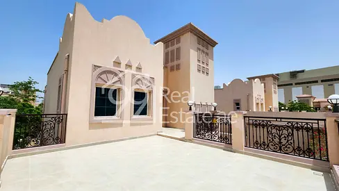 Fully Renovated | Large Plot | Prime Community